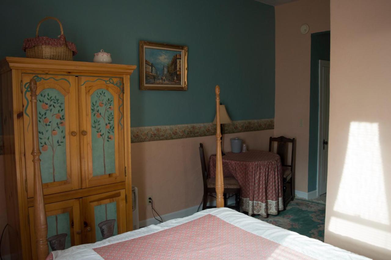 La Plaza Historic Hotel & Restaurant Walsenburg Habitación foto